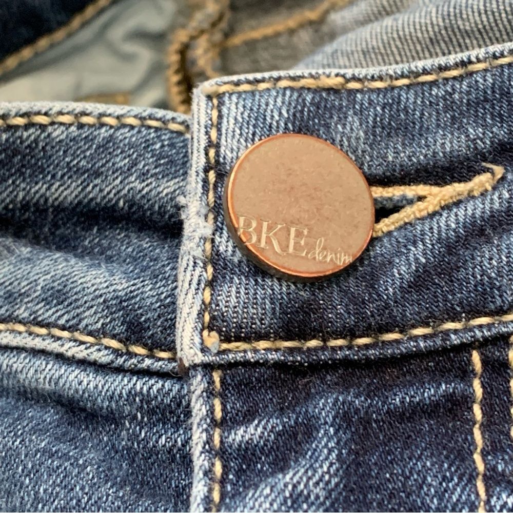BKE Women's Blue Jeans - Picture 12 of 15